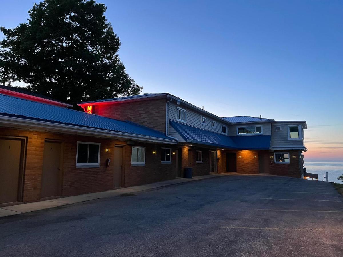 Pete'S Lakefront Motel, Llc Geneva Exterior foto